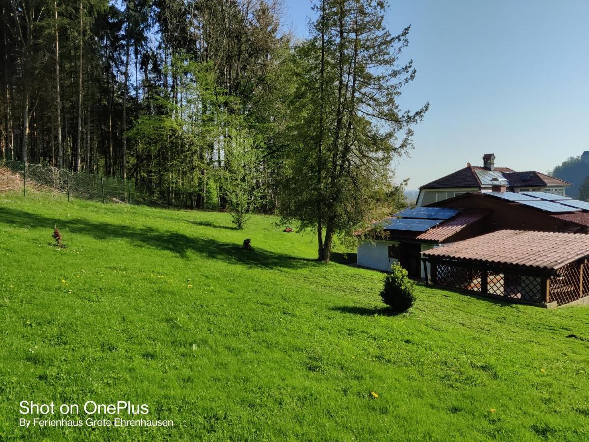 Ferienwohnung Grete, An Der Weinstrasse Ehrenhausen Exterior foto
